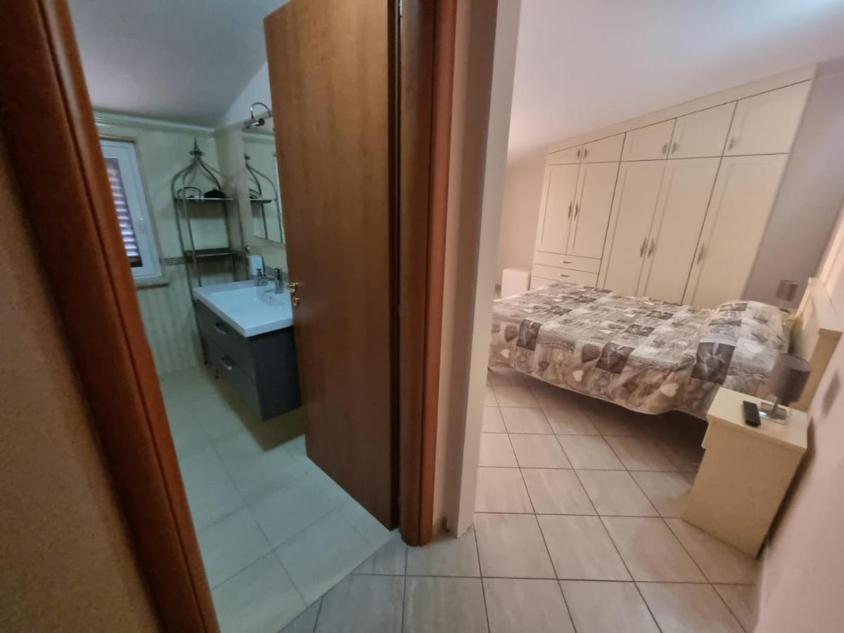 B&B E Casa Vacanza Al Castello Roccella Ionica Dış mekan fotoğraf