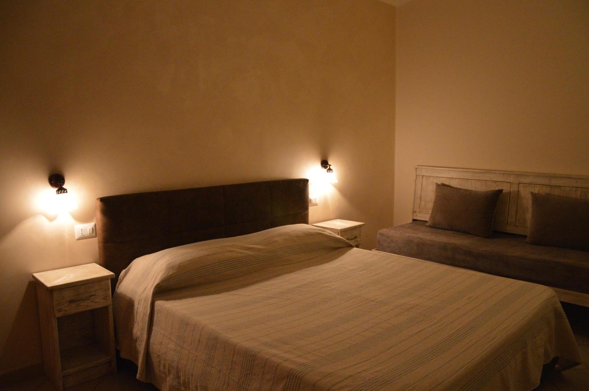 B&B E Casa Vacanza Al Castello Roccella Ionica Dış mekan fotoğraf