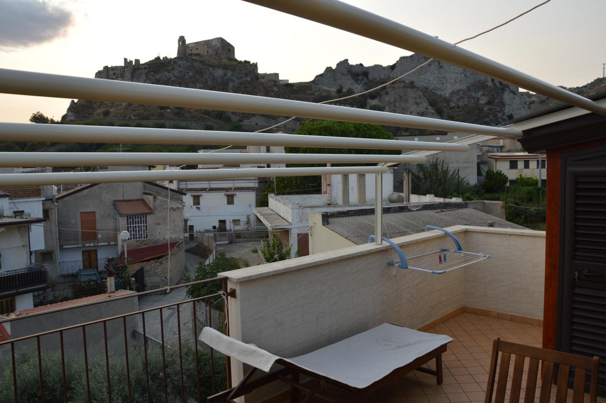 B&B E Casa Vacanza Al Castello Roccella Ionica Dış mekan fotoğraf