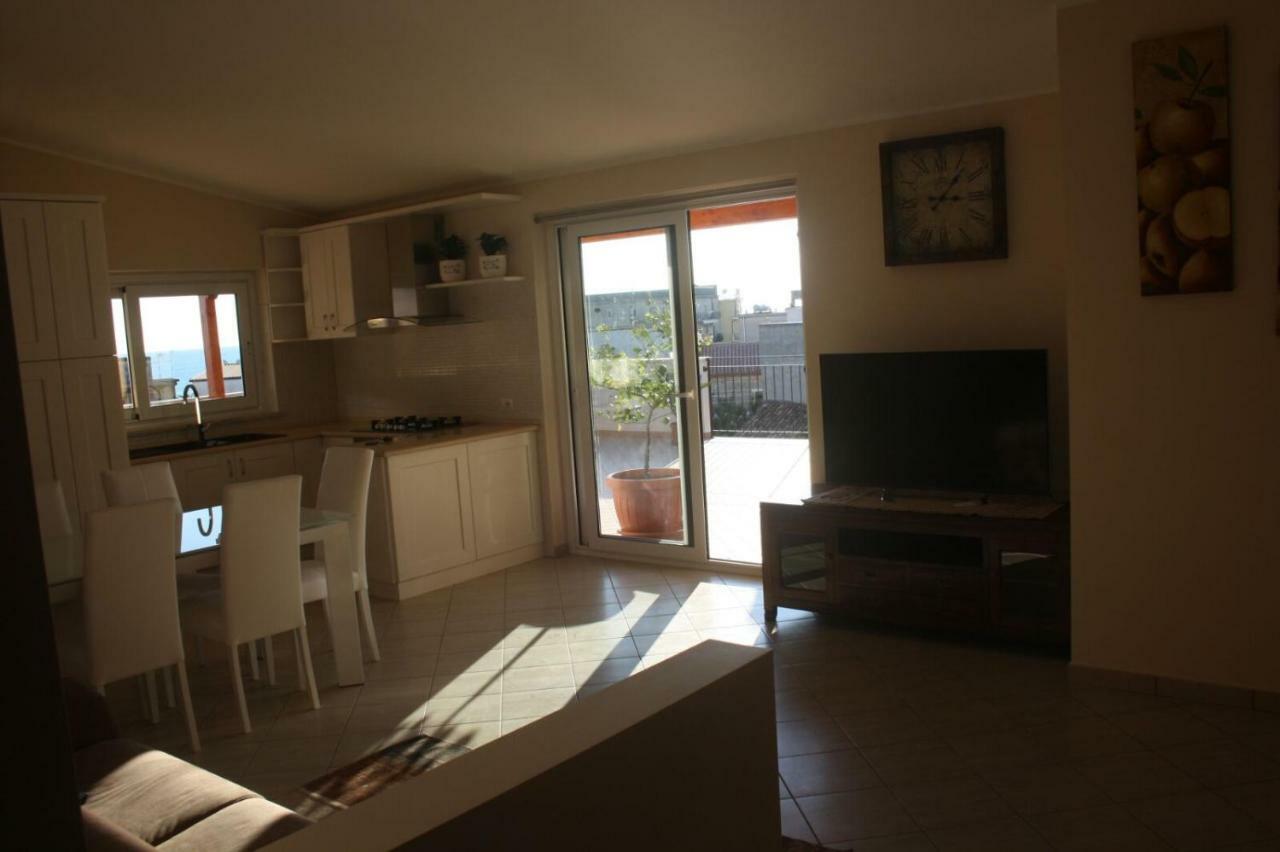 B&B E Casa Vacanza Al Castello Roccella Ionica Dış mekan fotoğraf