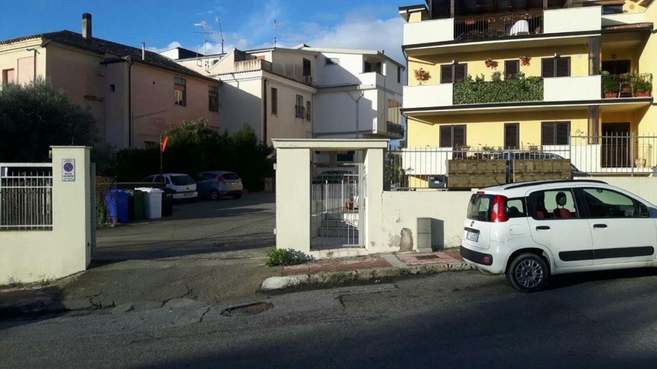 B&B E Casa Vacanza Al Castello Roccella Ionica Dış mekan fotoğraf